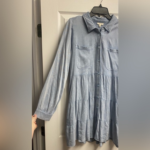 NWOT JODIFL Chambray Tiered/Ruffle Button Down Long Sleeved Dress Size Large - Picture 2 of 5